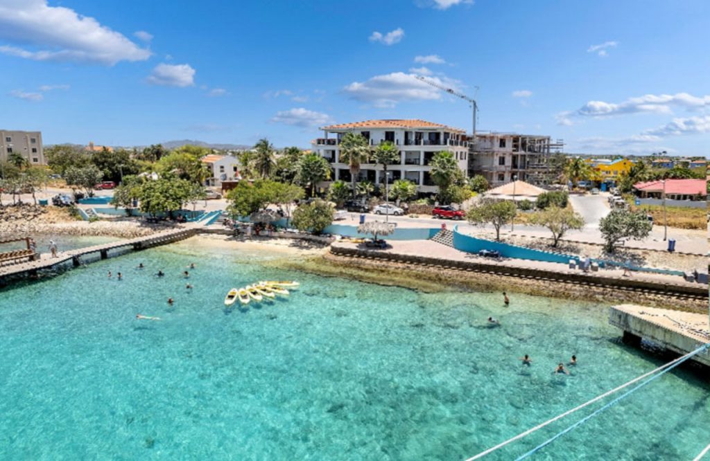 Bonaire Oceanfront Apartments Chachacha Beach